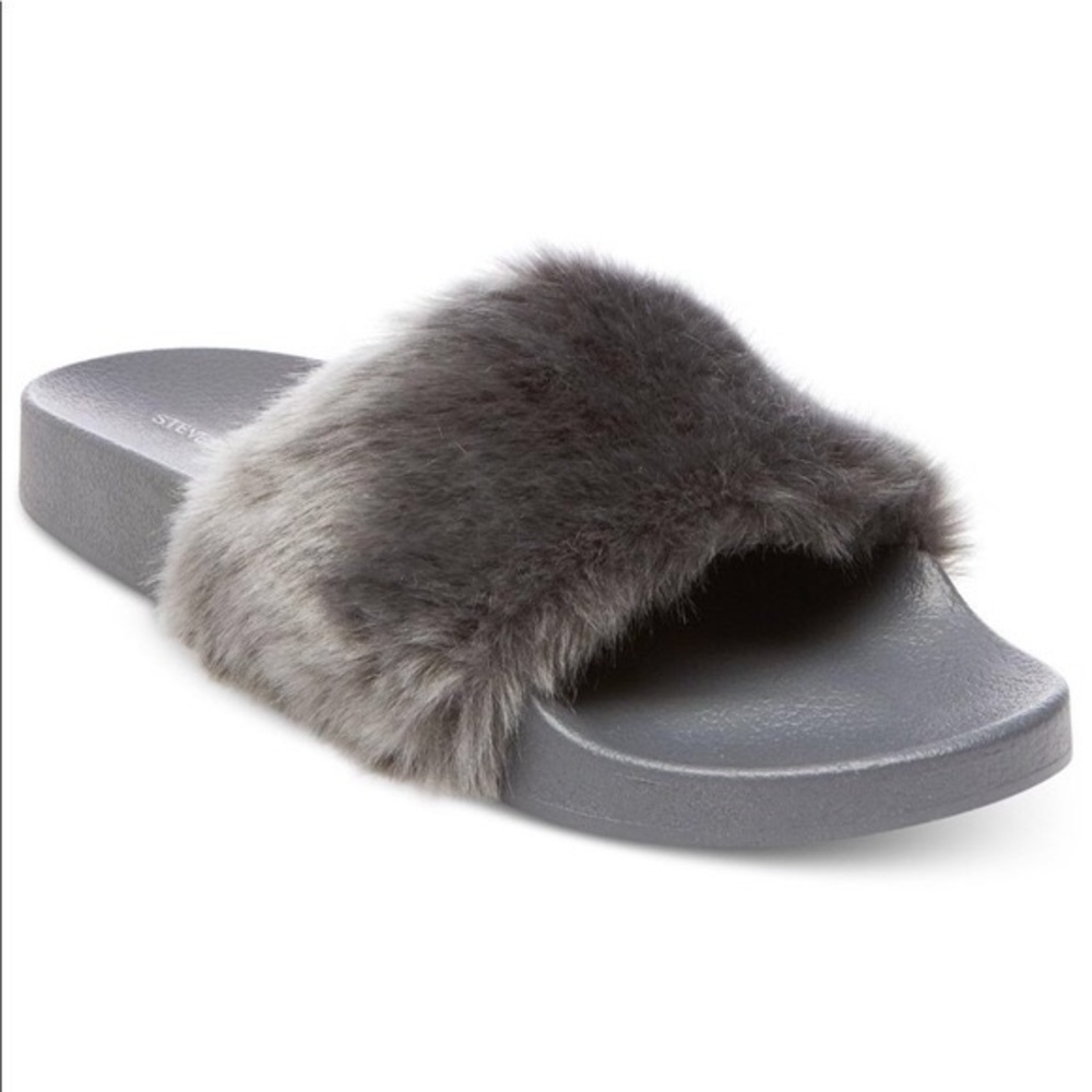 Steve Madden, Grey Furry Slide Sandal, Size 10
